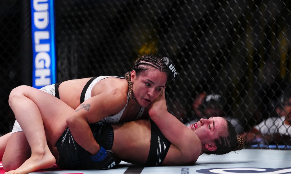 Com jiu-jitsu afiado, Talita Alencar domina rival e vence luta de abertura do UFC Vegas 105