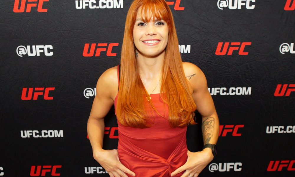 Rayanne dos Santos cita ganho de massa como trunfo em busca da primeira vitória no UFC
