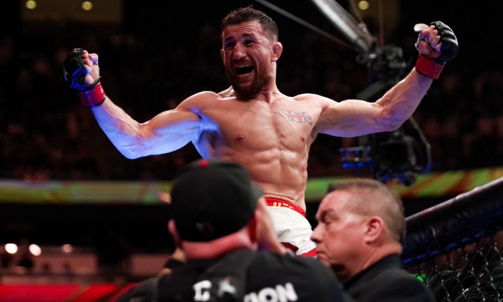 Campeão do UFC, Merab Dvalishvili é recebido como herói nacional na Géorgia; veja