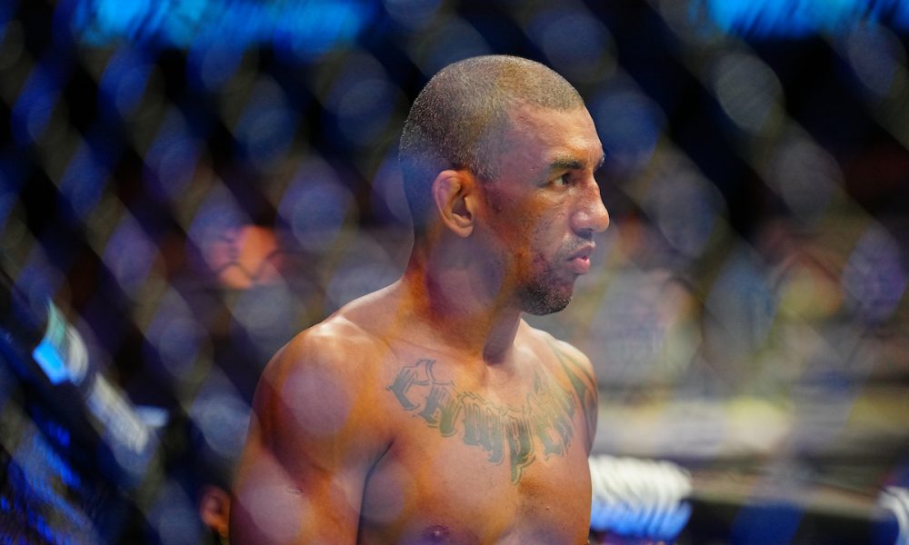 Após “maior vitória da carreira”, Raoni Barcelos desafia Rob Font para luta no UFC