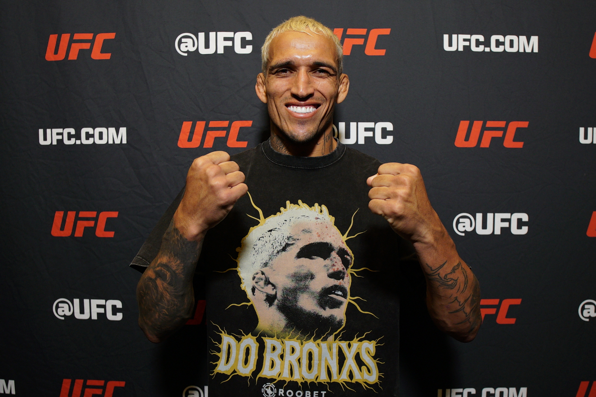 Charles do Bronx durante o media day do UFC 317