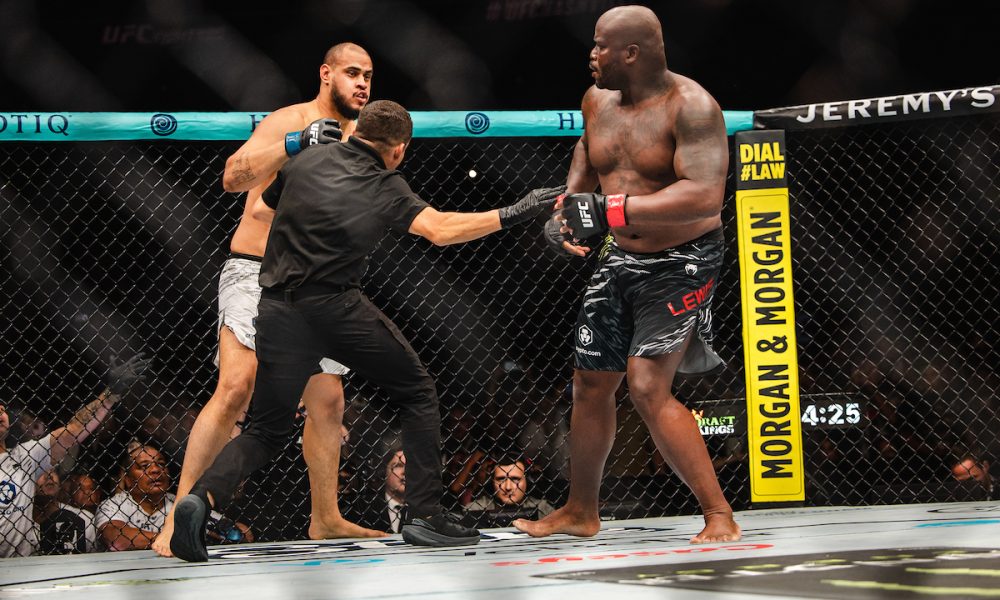 A interrupção do árbitro causou polêmica entre os fãs