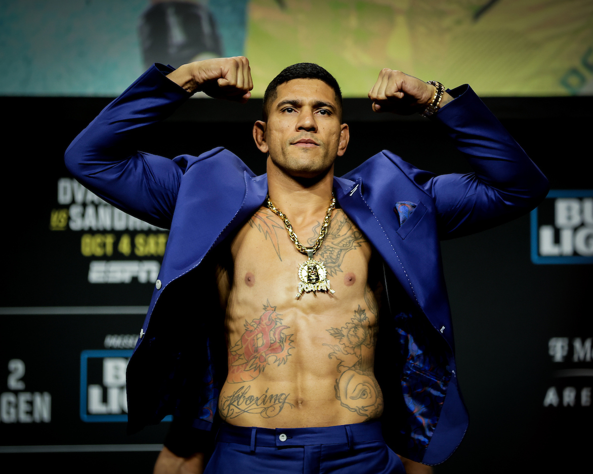 Alex Poatan encara Magomed Ankalaev na luta principal do UFC 320