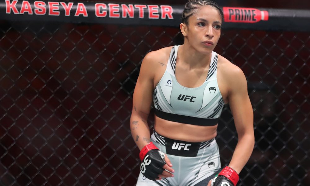 Jaqueline Amorim batalha, mas perde para rival japonesa e encerra boa fase no UFC 321