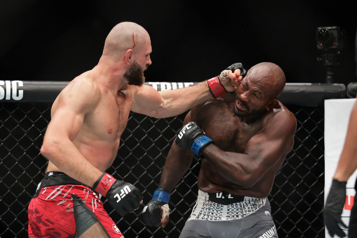 Jiri Prochazka e Khalil Rountree Jr fizeram uma guerra no UFC 320