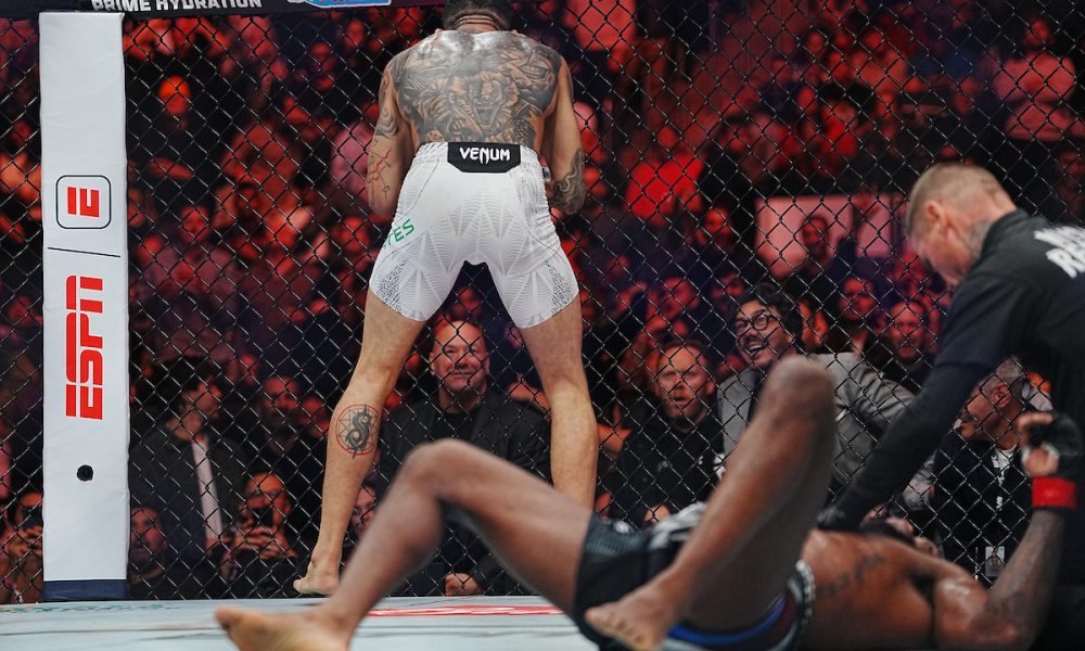 UFC 322: Carlos Prates cumpre promessa, vence por nocaute e se aproxima do cinturão