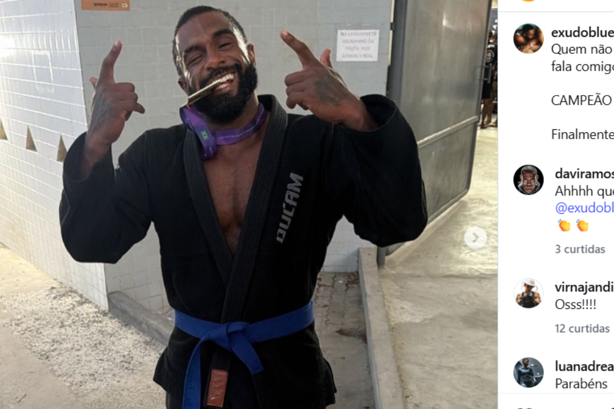 Baco Exu do Blues comemora o título no AJP Tour Salvador e a graduação à faixa-azul de jiu-jitsu