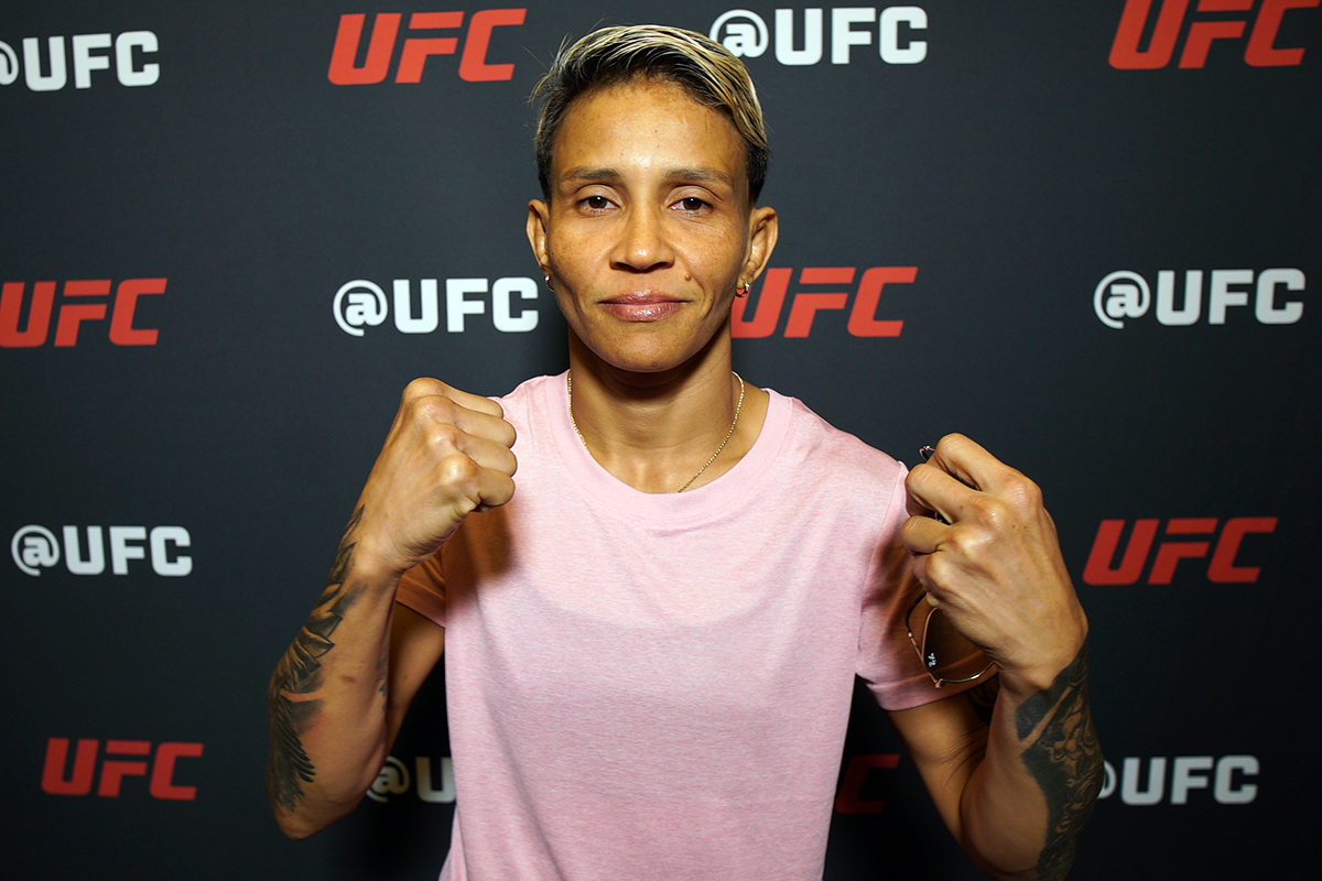 Amanda Lemos encara Gillian Robertson no UFC Vegas 112
