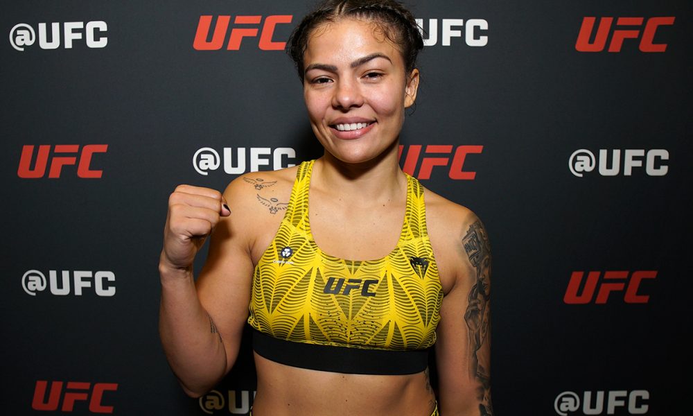 Em ascensão! Luana Santos desafia francesa ranqueada após vitória no UFC Vegas 112