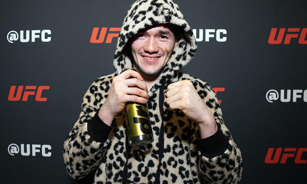 Melk Costa admite motivação extra para vencer rival no UFC Vegas 112: “Estava mordido”