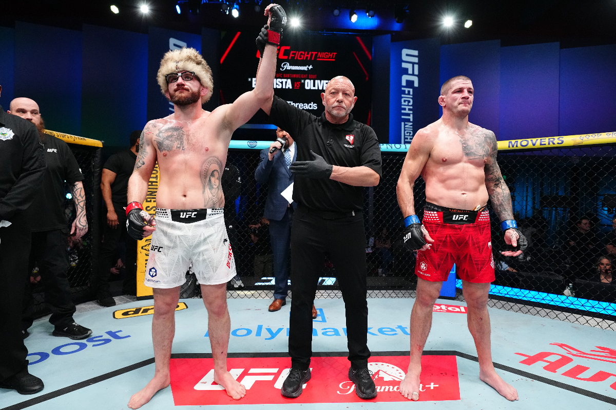 Michal Oleksiejczuk derrotou Marc-Andre Barriault