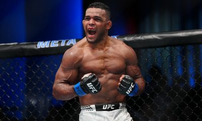 Manoel Sousa, o Manumito, vibrando após nocaute no UFC Vegas 114