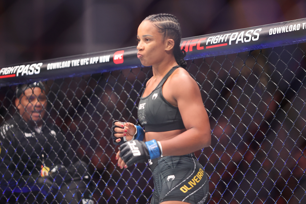 Ravena Kenoudy foi derrotada por Shanelle Dyer no UFC Londres