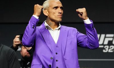 Charles Do Bronx vibra com o público durante coletiva do UFC 326