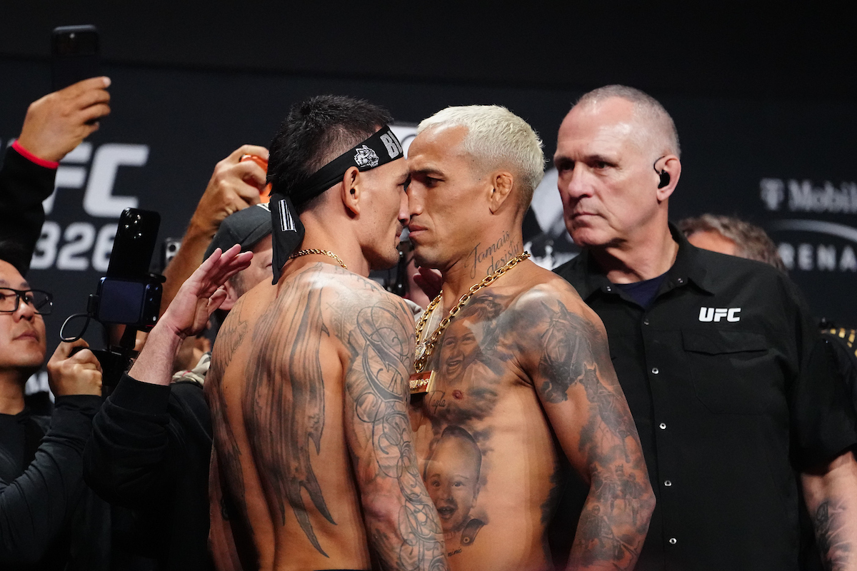 Charles Do Bronx e Max Holloway se encaram antes do UFC 326