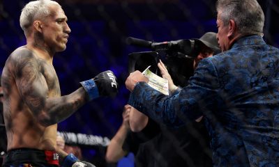 Charles Do Bronx é apresentado por Bruce Buffer no UFC 326