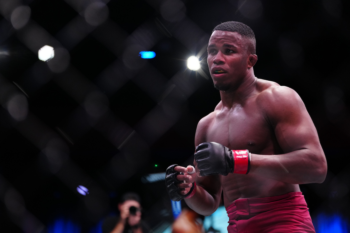 Felipe Franco, o 'Negão', em ação no Contender Series, em 2025