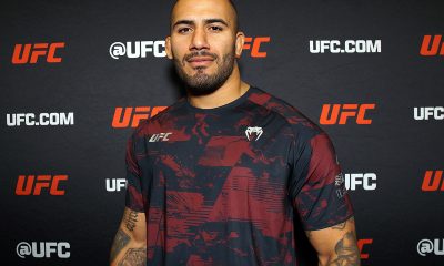 Vitor Petrino posa para foto durante entrevista na semana do UFC Vegas 114