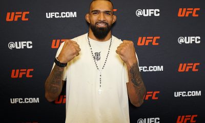 Brendson Ribeiro posando para foto durante o Media Day do UFC Vegas 115