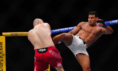 Azamat Murzakanov e Paulo Borrachinha durante duelo no UFC 327