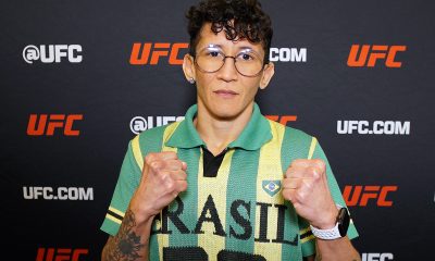Com camisa customizada do Brasil, Virna Jandiroba posa para foto no media day do UFC Vegas 115