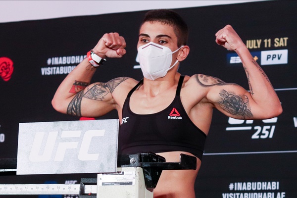 Jessica 'Bate-Estaca'