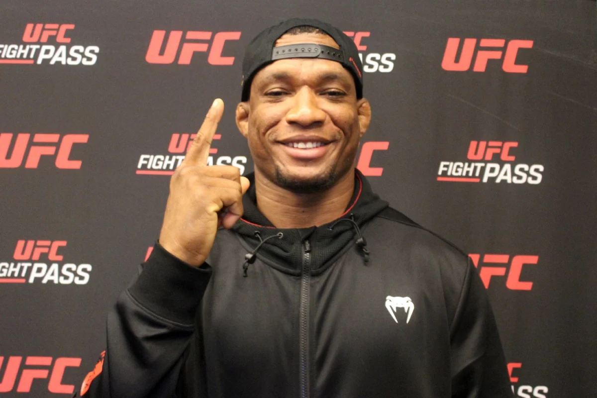 jailton-Almeida-ufc-sp-media-day