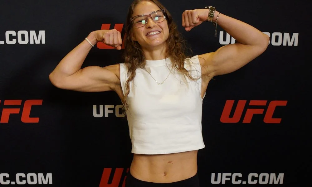 Stephanie-Luciano-UFC-Vegas-104