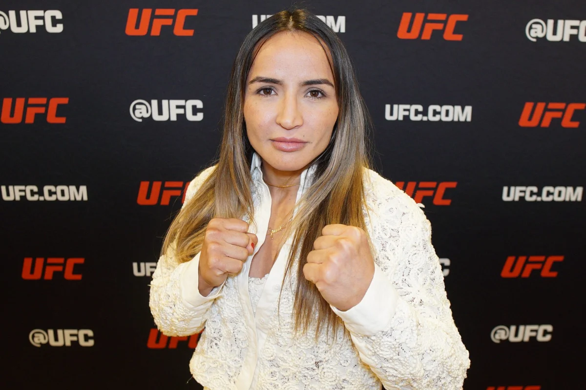 Talita-Alencar-UFC-Vegas-105