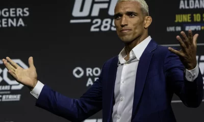 charles-oliveira-ufc-289-coletiva