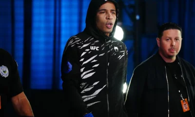 carlos-prates-entrada-capuz-ufc-vegas-100