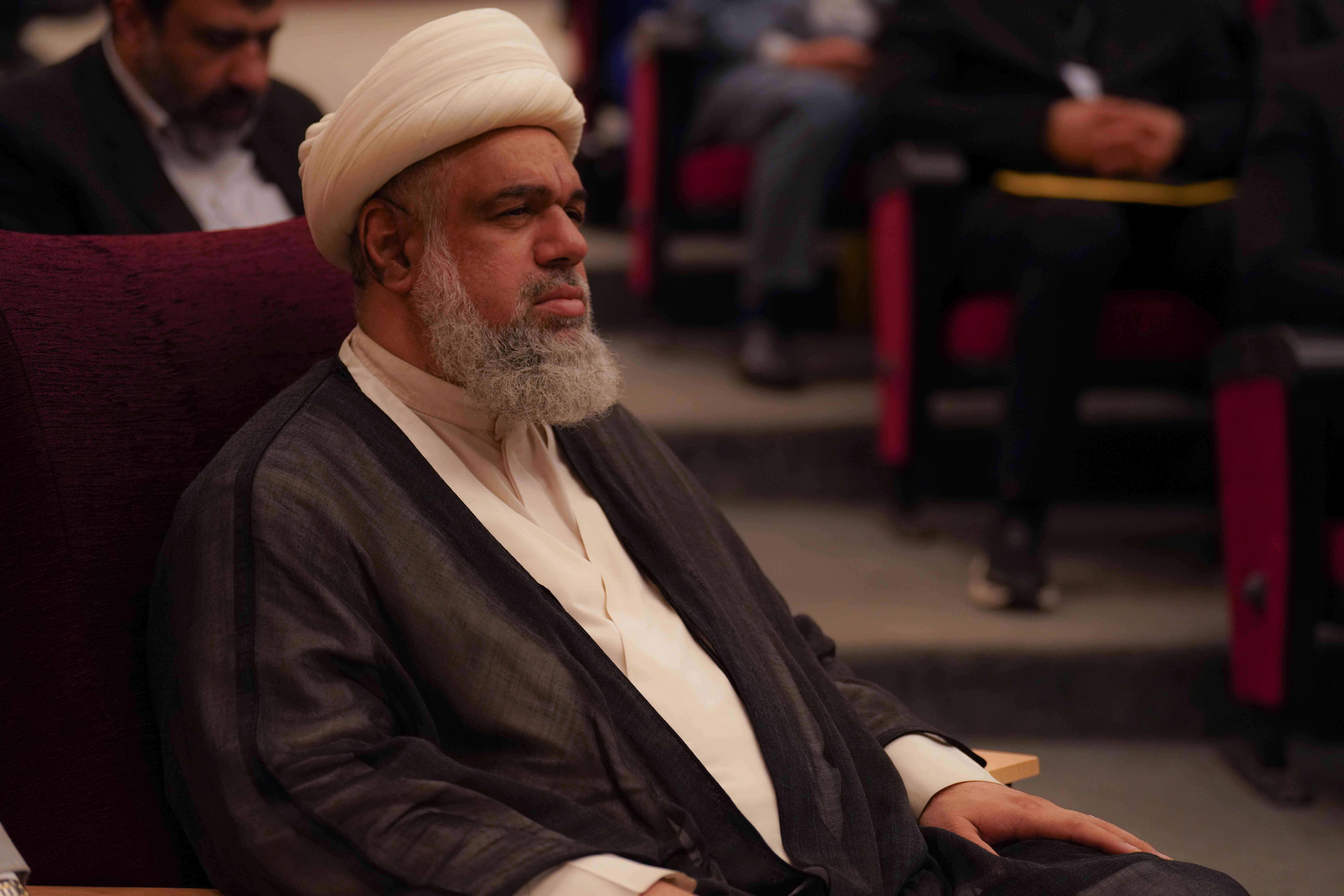 مشارکة الشیخ الدقاق في مؤتمر للعلوم الإنسانیة في قم