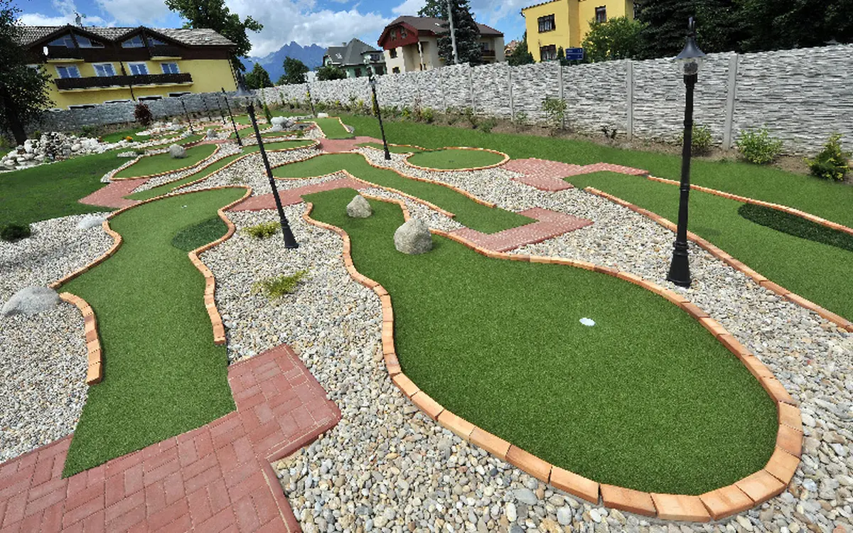35% off entry to Adventure Golf