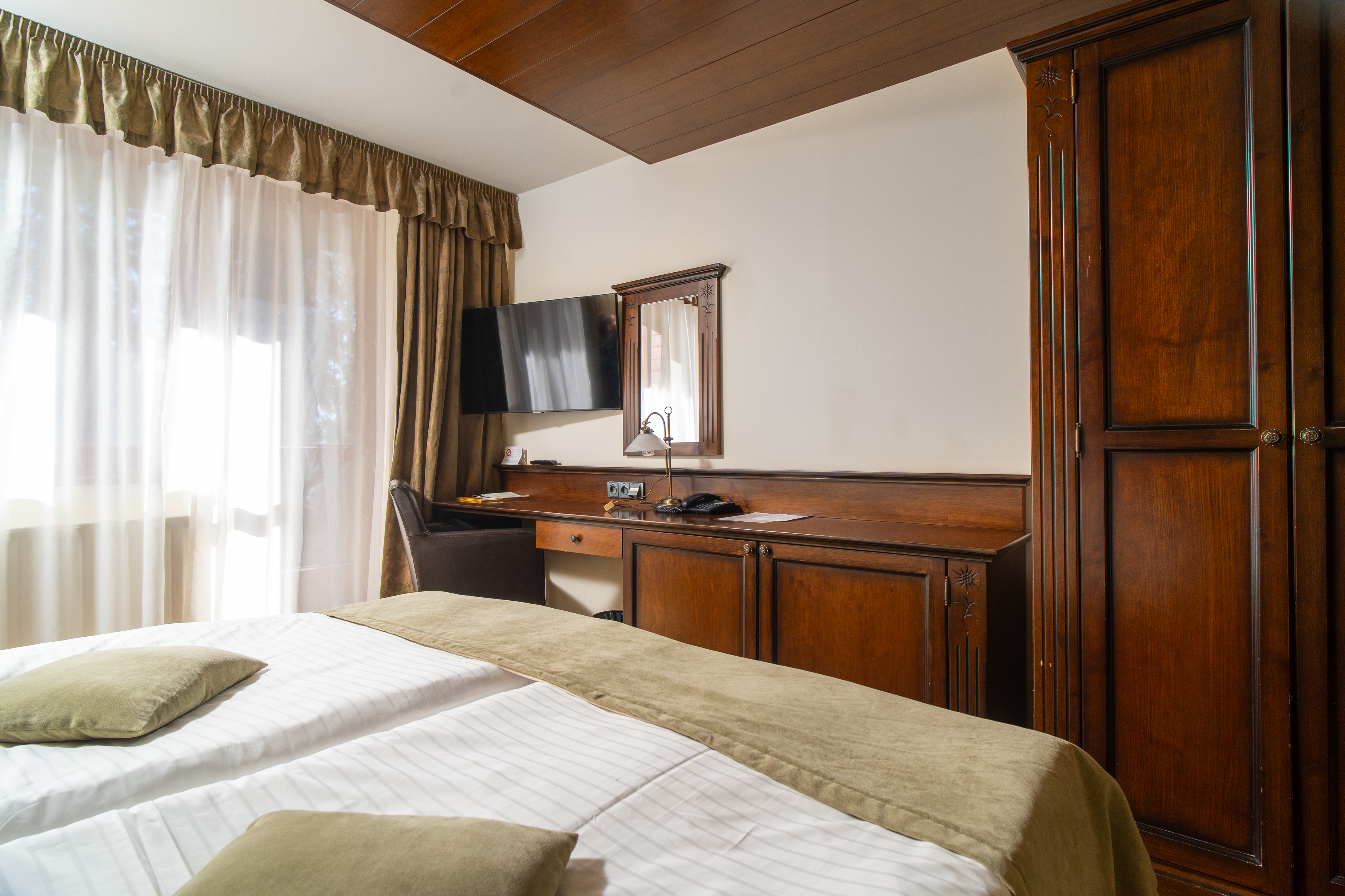Wellness Hotel Borovica****