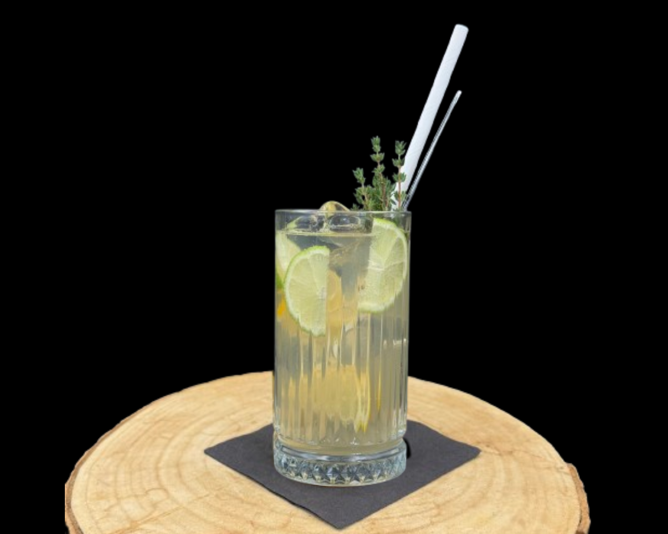 Elderflower lemonade, lemon, thyme