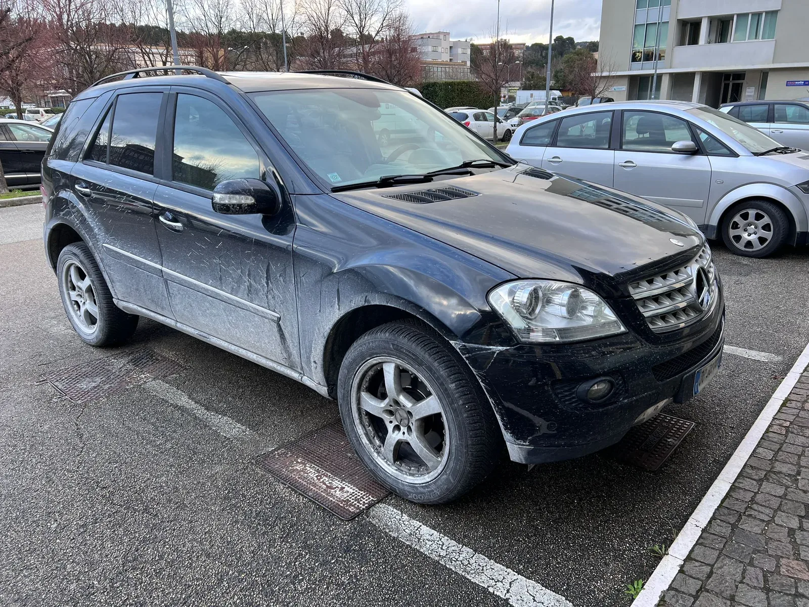 Mercedes-Benz ML 320 (2006) 3