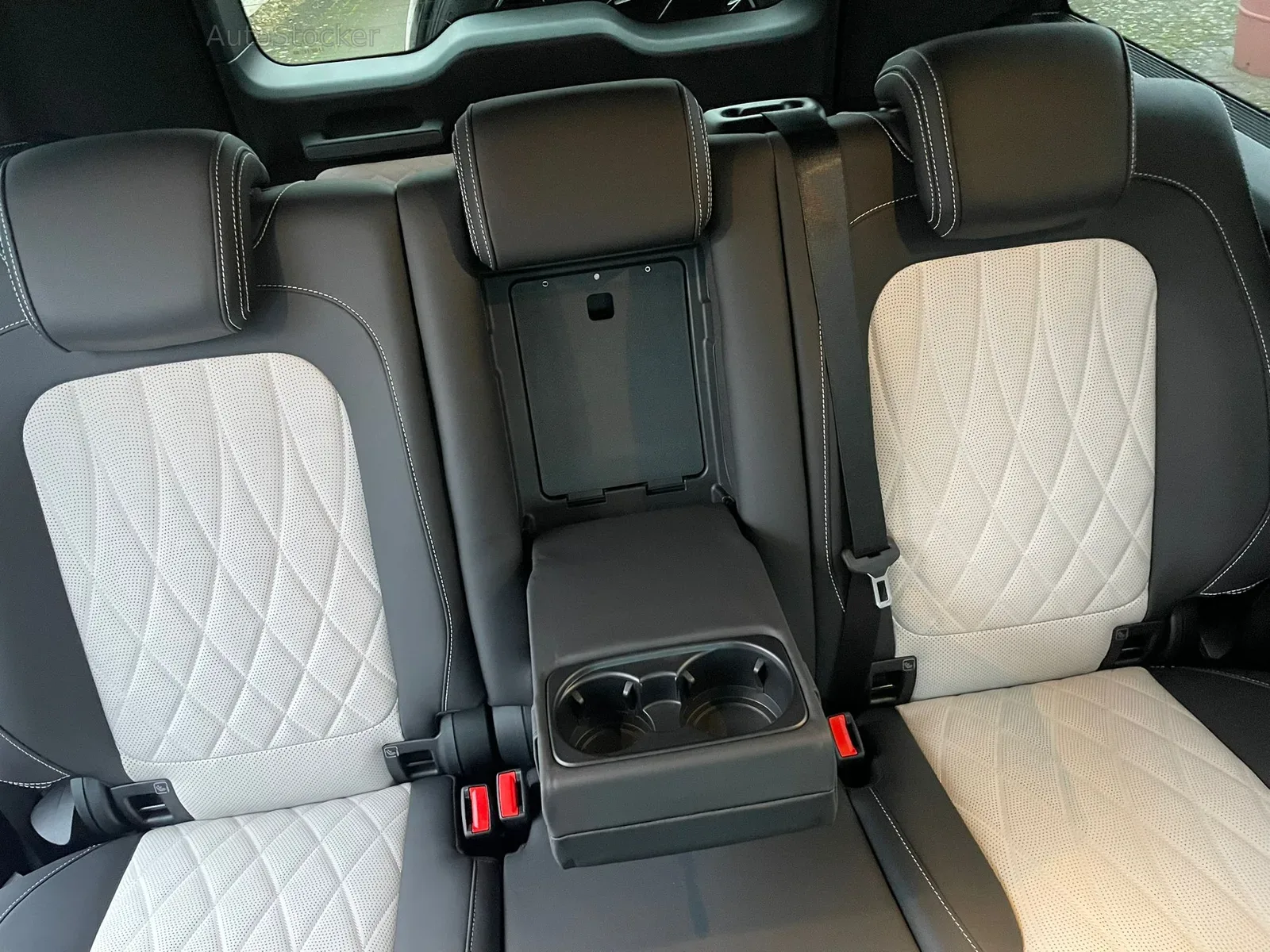 Mercedes-Benz G63 (2025) 10