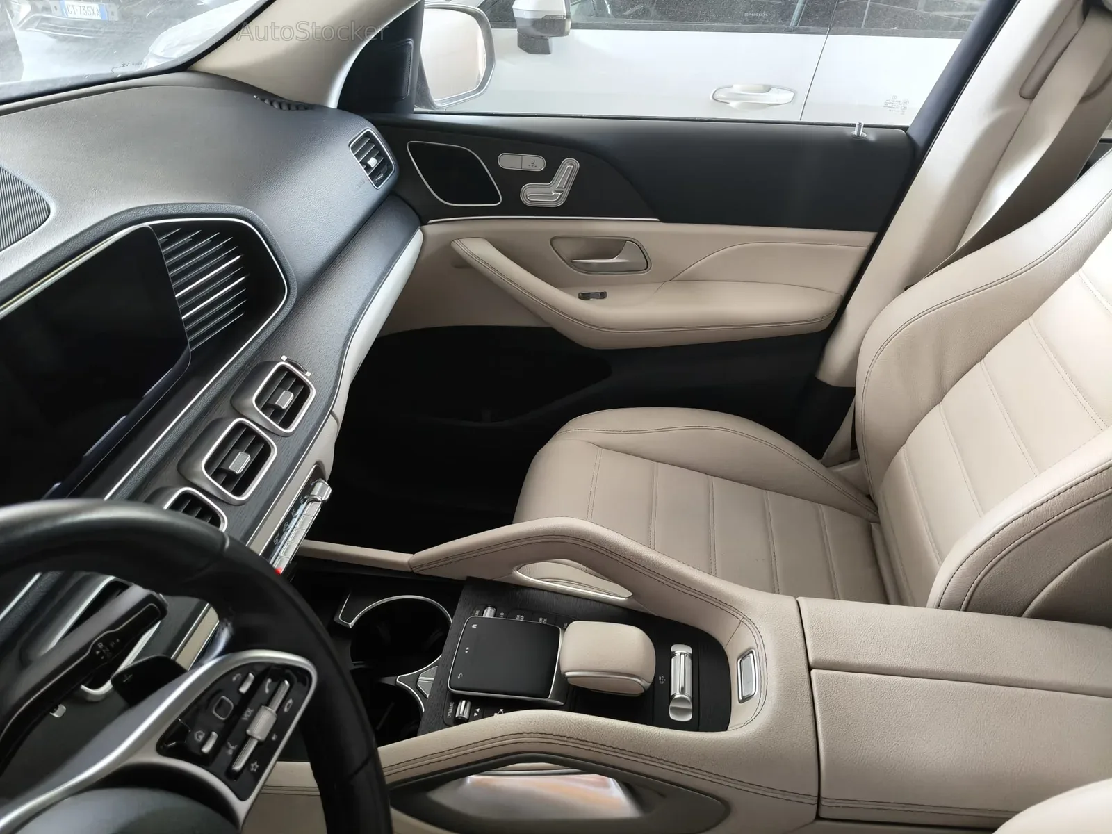 Mercedes-Benz GLE 350d PHEV (2022) 9