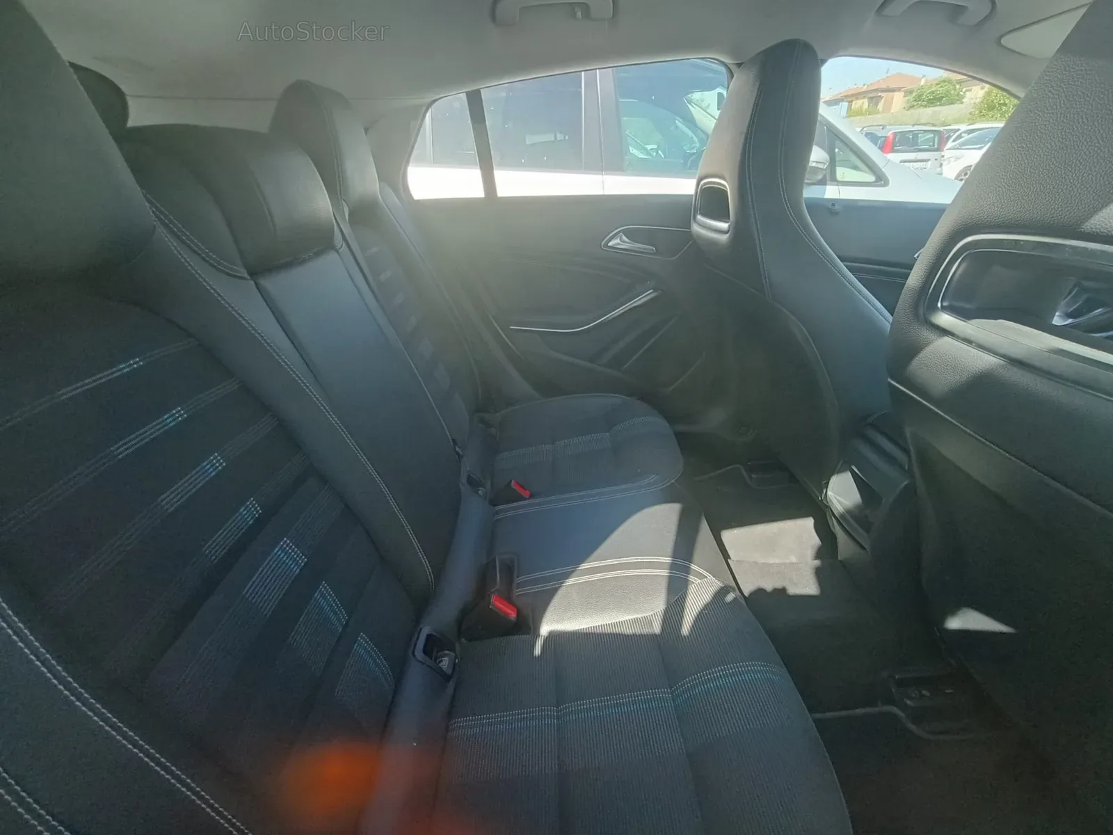 Mercedes-Benz CLA 200 (2017) 11