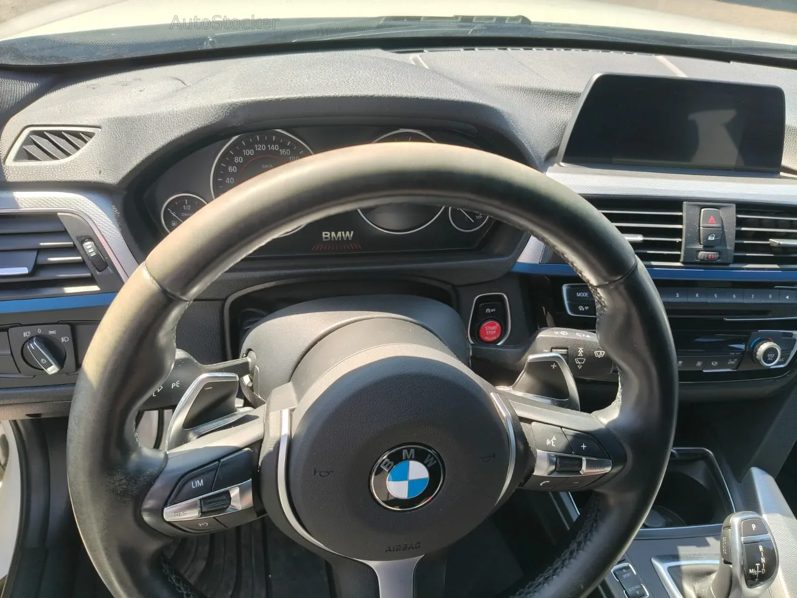 BMW 320Xd (2015) 9