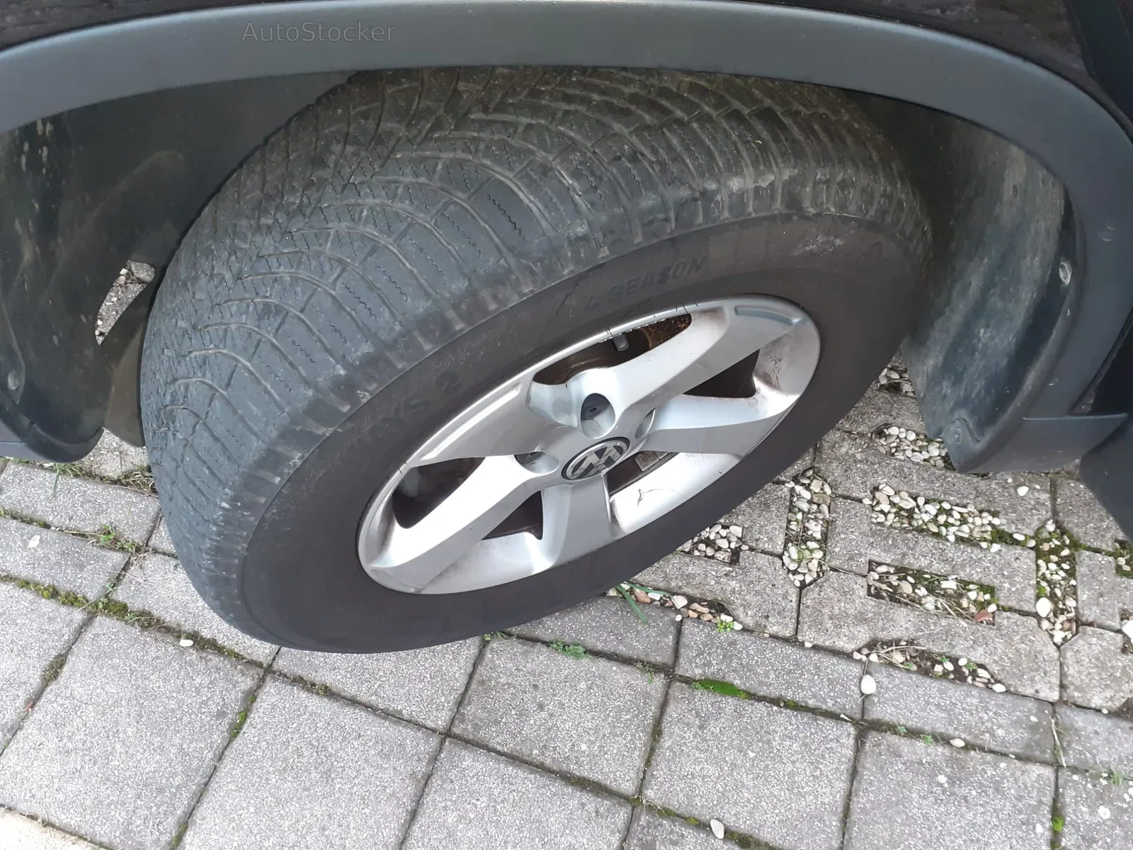 Volkswagen Tiguan (2011) 15