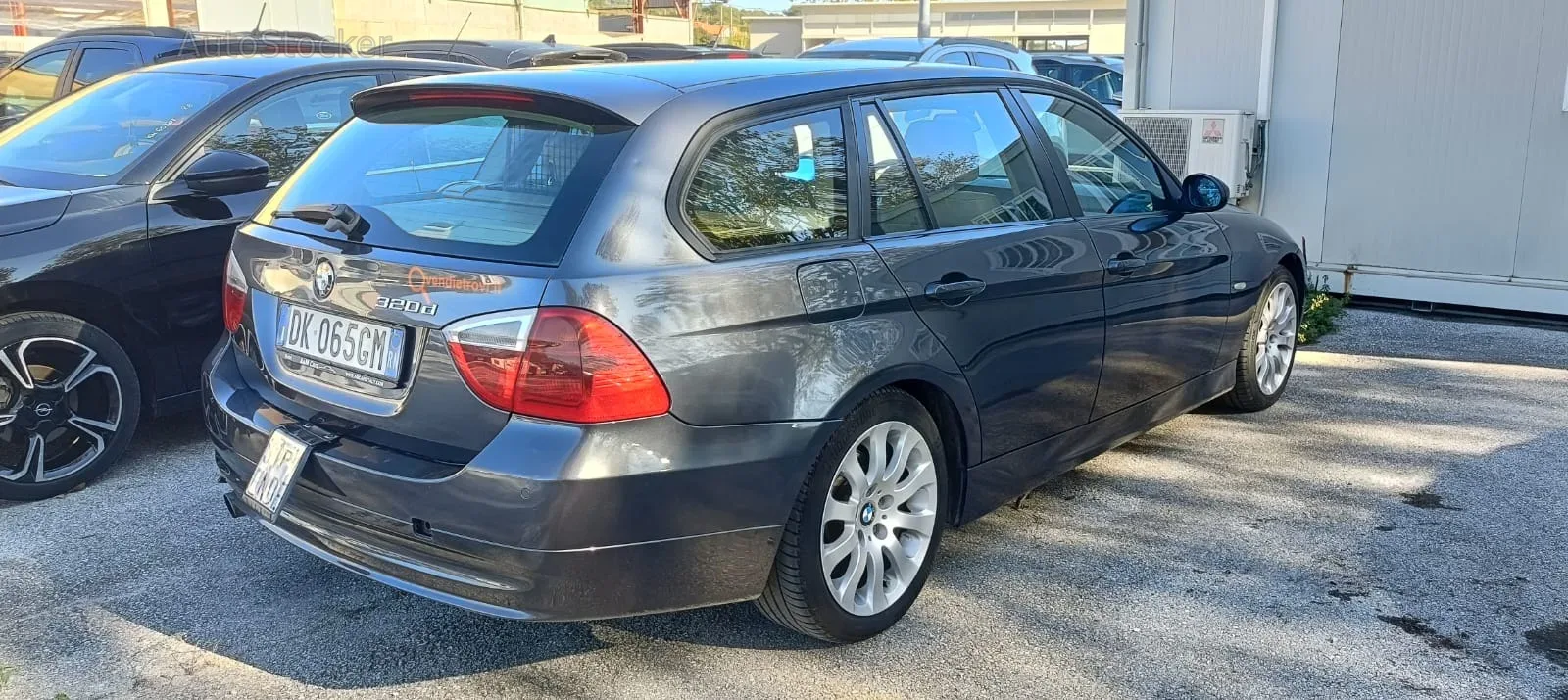 BMW 3 Series (2007) 2