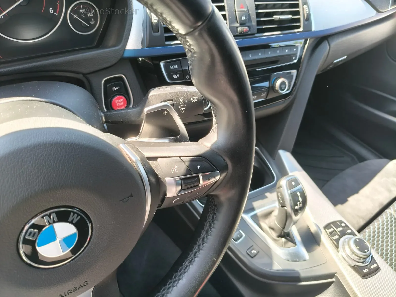 BMW 320Xd (2015) 10
