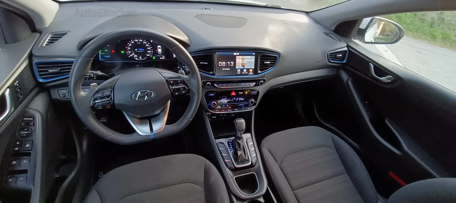 Hyundai ionic (2018) 12