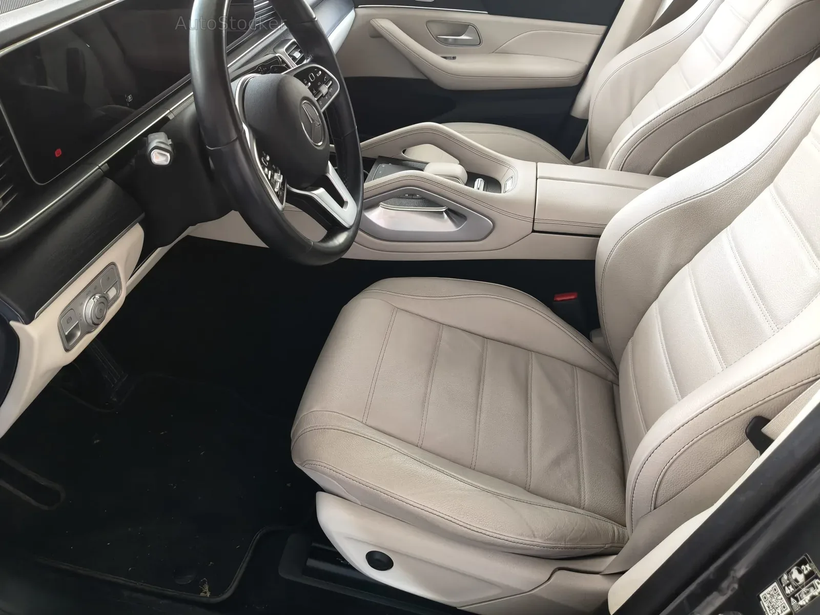Mercedes-Benz GLE 350d PHEV (2022) 8