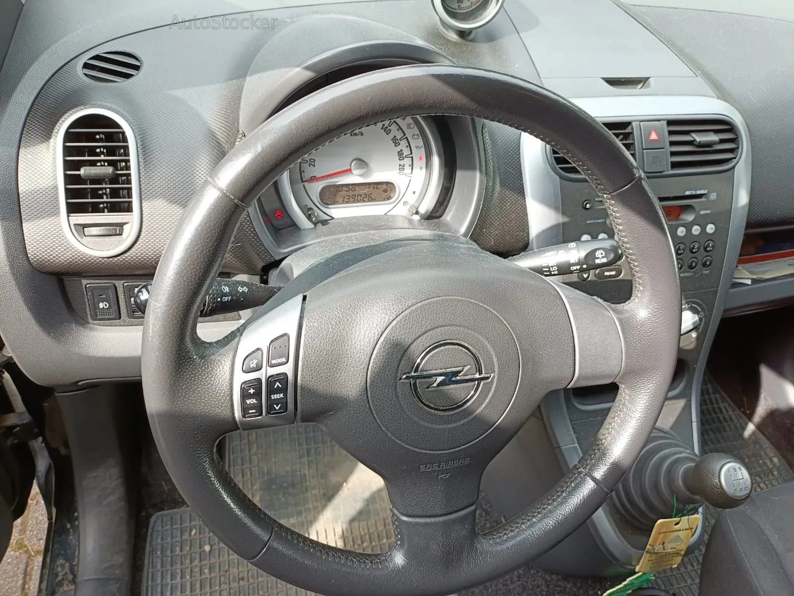 Opel AGILA (2009) 10