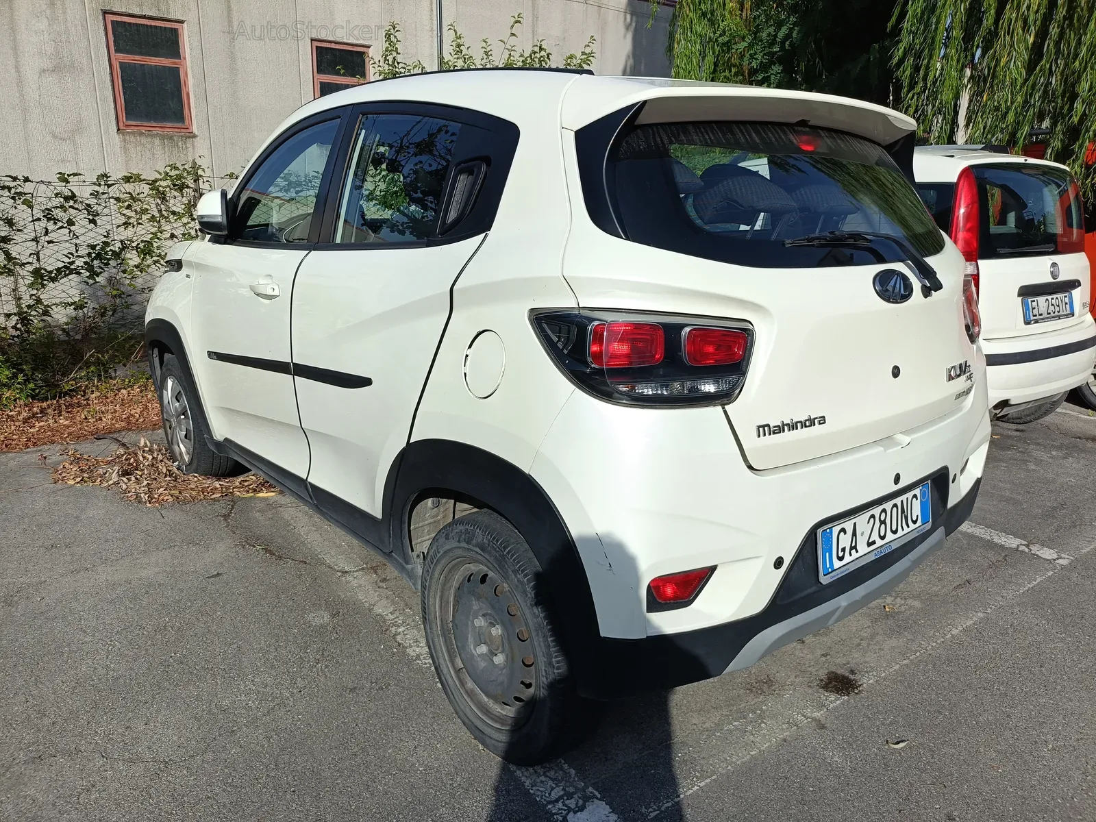 Mahindra KUV100 bifuel (2019) 4