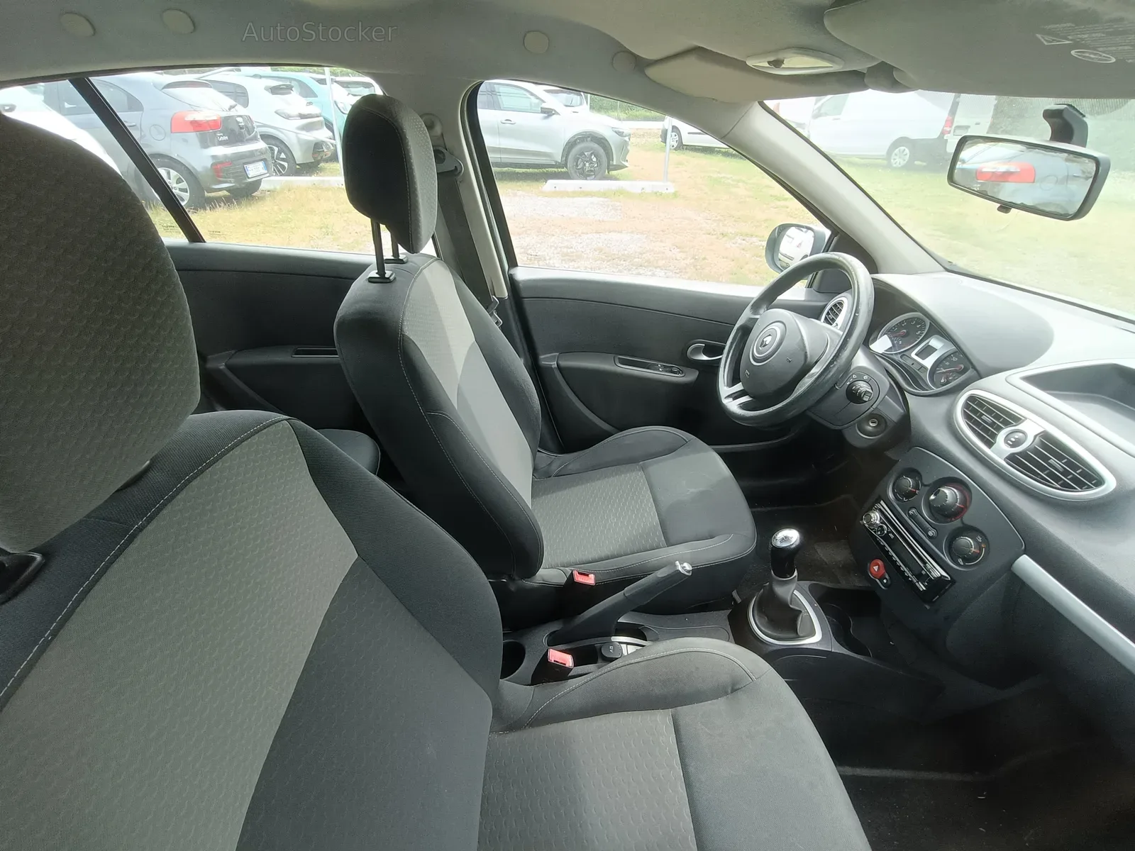 Renault Clio 1.2 GPL (2008) 6