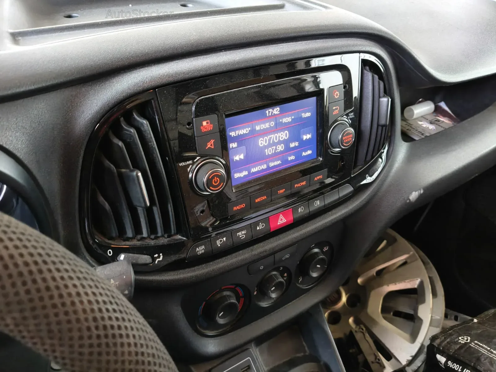 Fiat Doblò (2018) 13