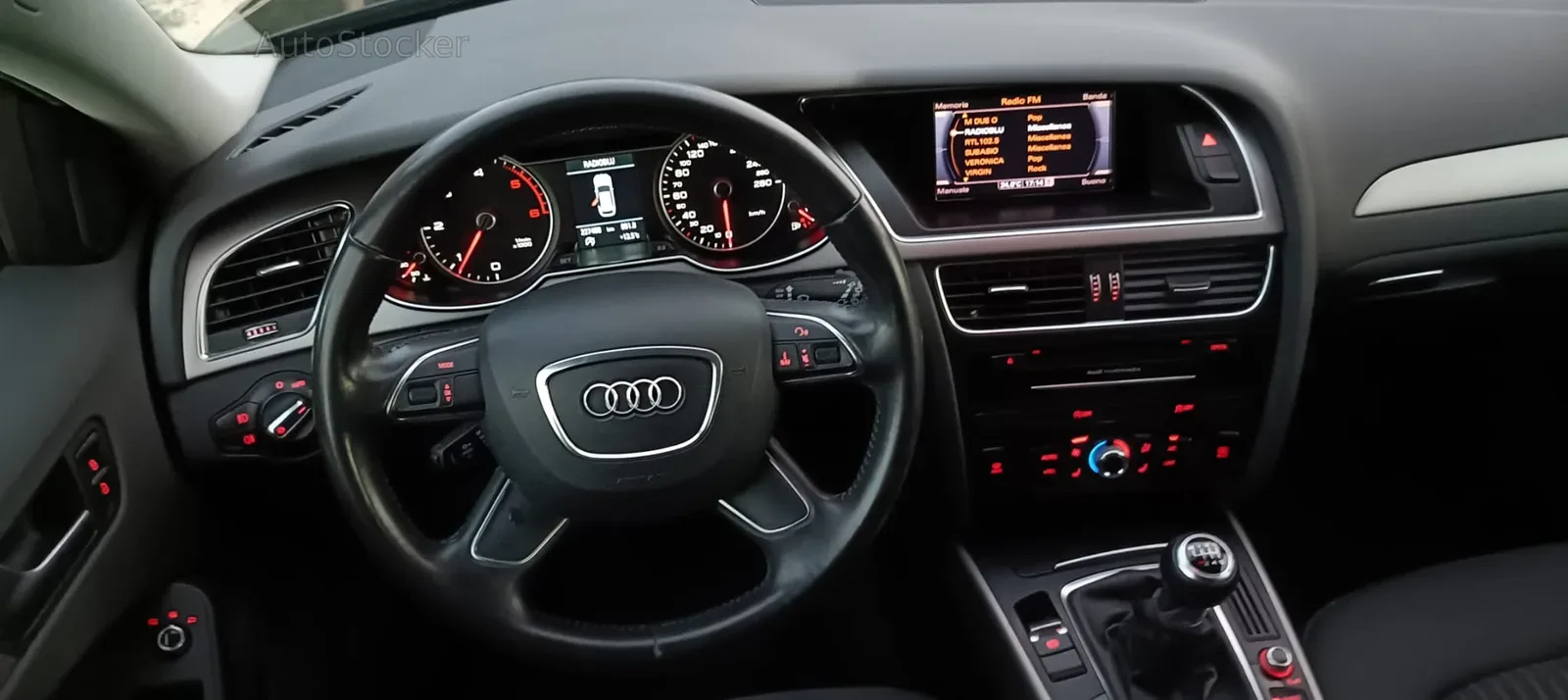Audi A4 (2012) 5